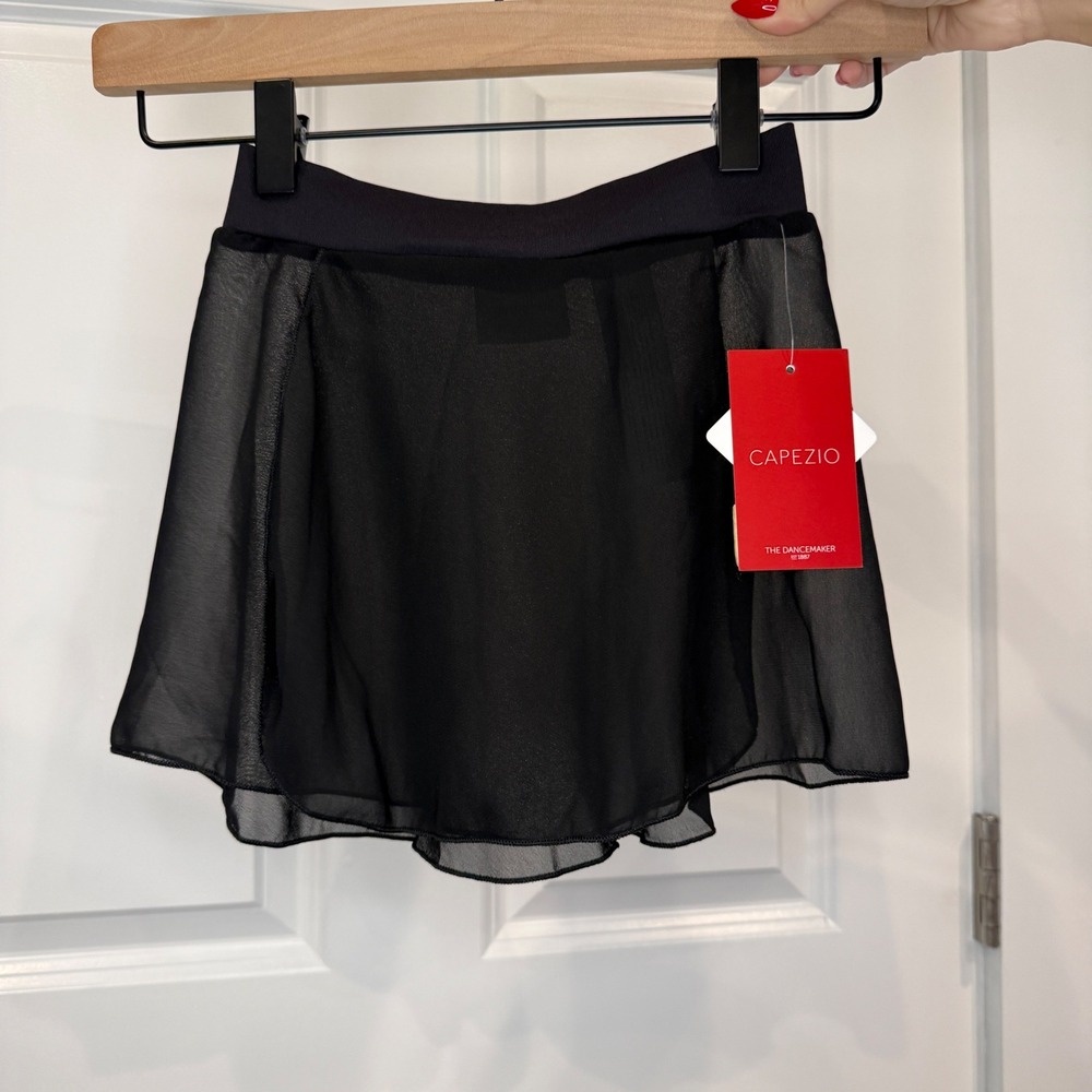 Capezio Girls Black Pull-On Chiffon Ballet Dance Skirt Intermediate Size 6/6x